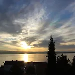 Sea View Nona