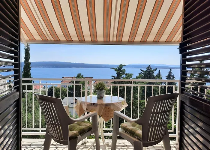 Sea View Nona Apartment *