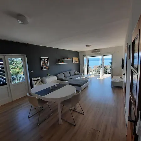 Apartment Sea View Nona