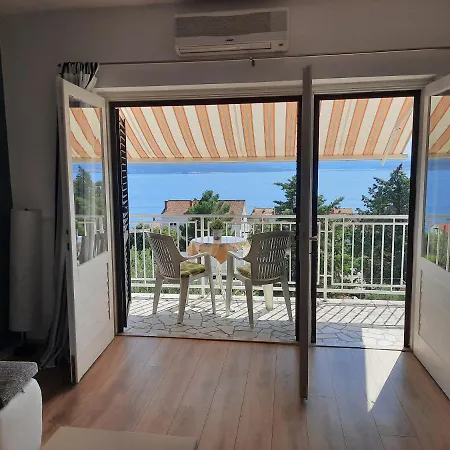 Apartment Sea View Nona