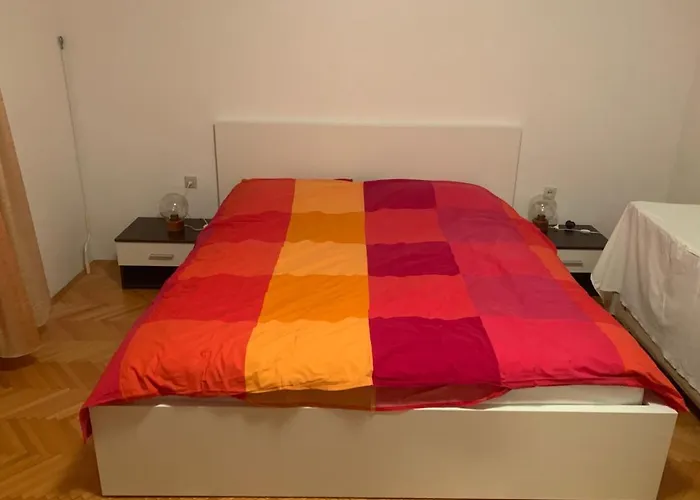 Sea View Nona 公寓 茨里克韦尼察