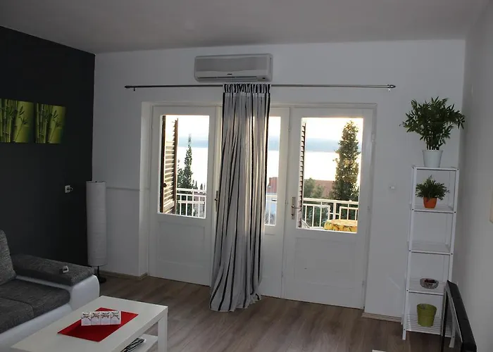 Апартаменты Sea View Nona