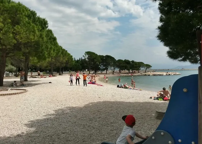 Sea View Nona 公寓 茨里克韦尼察